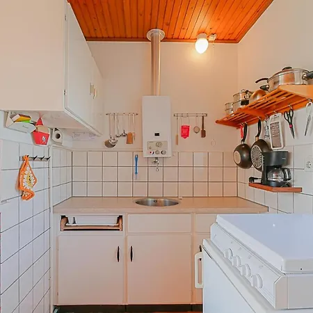 Dom wakacyjny Eenvoudig Zomerhuisje Back To The 70's - Aan Zee *