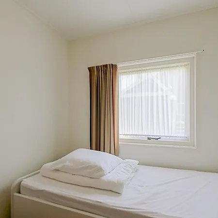 Eenvoudig Zomerhuisje Back To The 70's - Aan Zee * Callantsoog