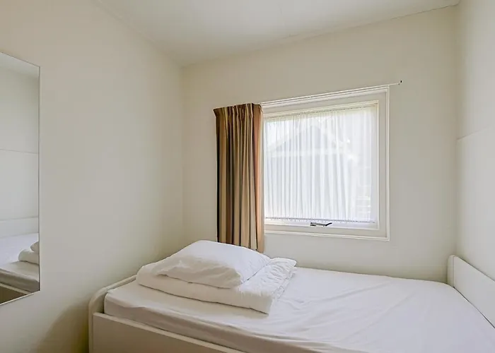 Eenvoudig Zomerhuisje Back To The 70's - Aan Zee * Callantsoog