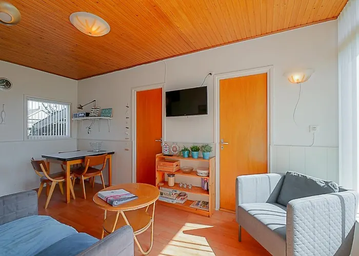 Eenvoudig Zomerhuisje Back To The 70's - Aan Zee Holiday home *