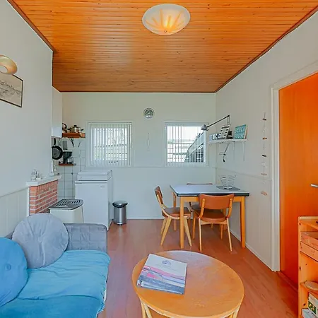 Eenvoudig Zomerhuisje Back To The 70's - Aan Zee